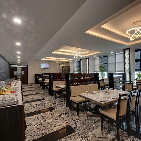 Hotel Ma Grand Pudukkottai Buitenkant foto