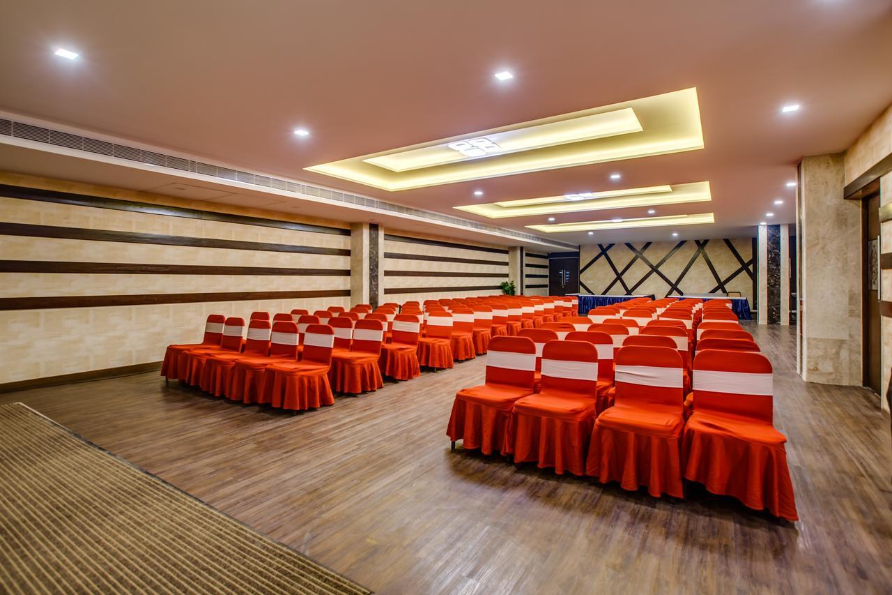 Hotel Ma Grand Pudukkottai Buitenkant foto